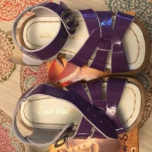 Patent purple toddler Salt Water sandals size 6